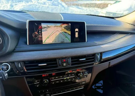 2014 BMW X5 xDrive50I z USA, uszkodzony, nr VIN 5UXKR6C56E0J73696